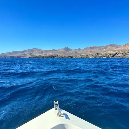 Sunny Puerto del Carmen (Lanzarote)