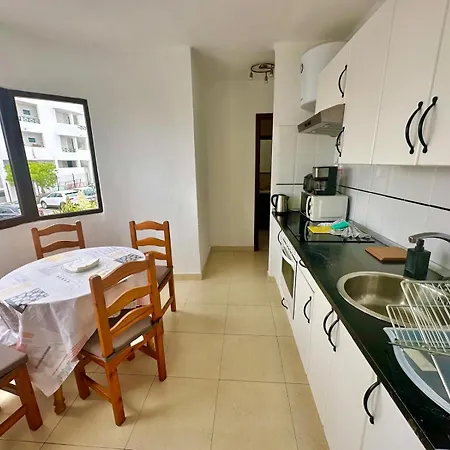 Sunny Semesterbostad